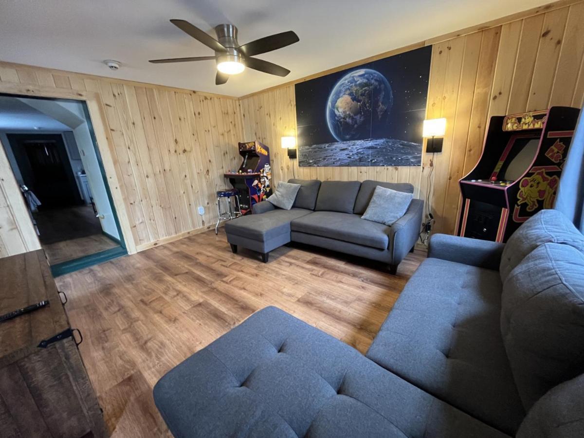 הנקוק 2 Bed Berkshire Getaway Minutes To Jiminy Peak Ski מראה חיצוני תמונה