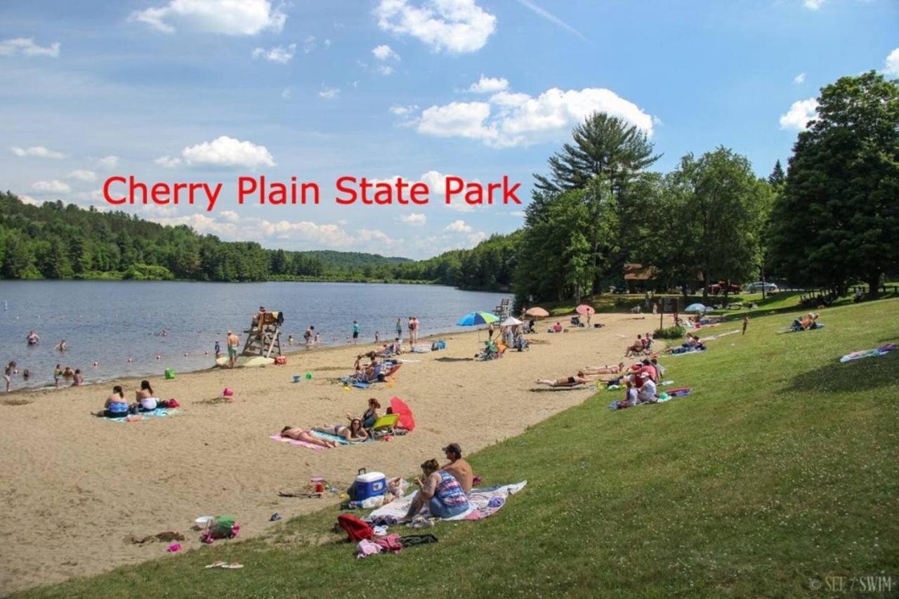 הנקוק 2 Bed Berkshire Getaway Minutes To Jiminy Peak Ski מראה חיצוני תמונה